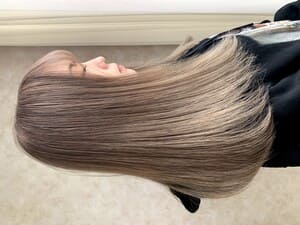ロングのヘアスタイル画像