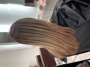 ロングのヘアスタイル画像