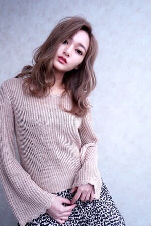 ロングのヘアスタイル画像