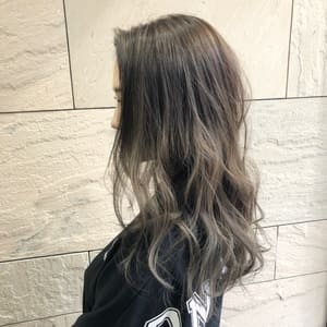 ロングのヘアスタイル画像